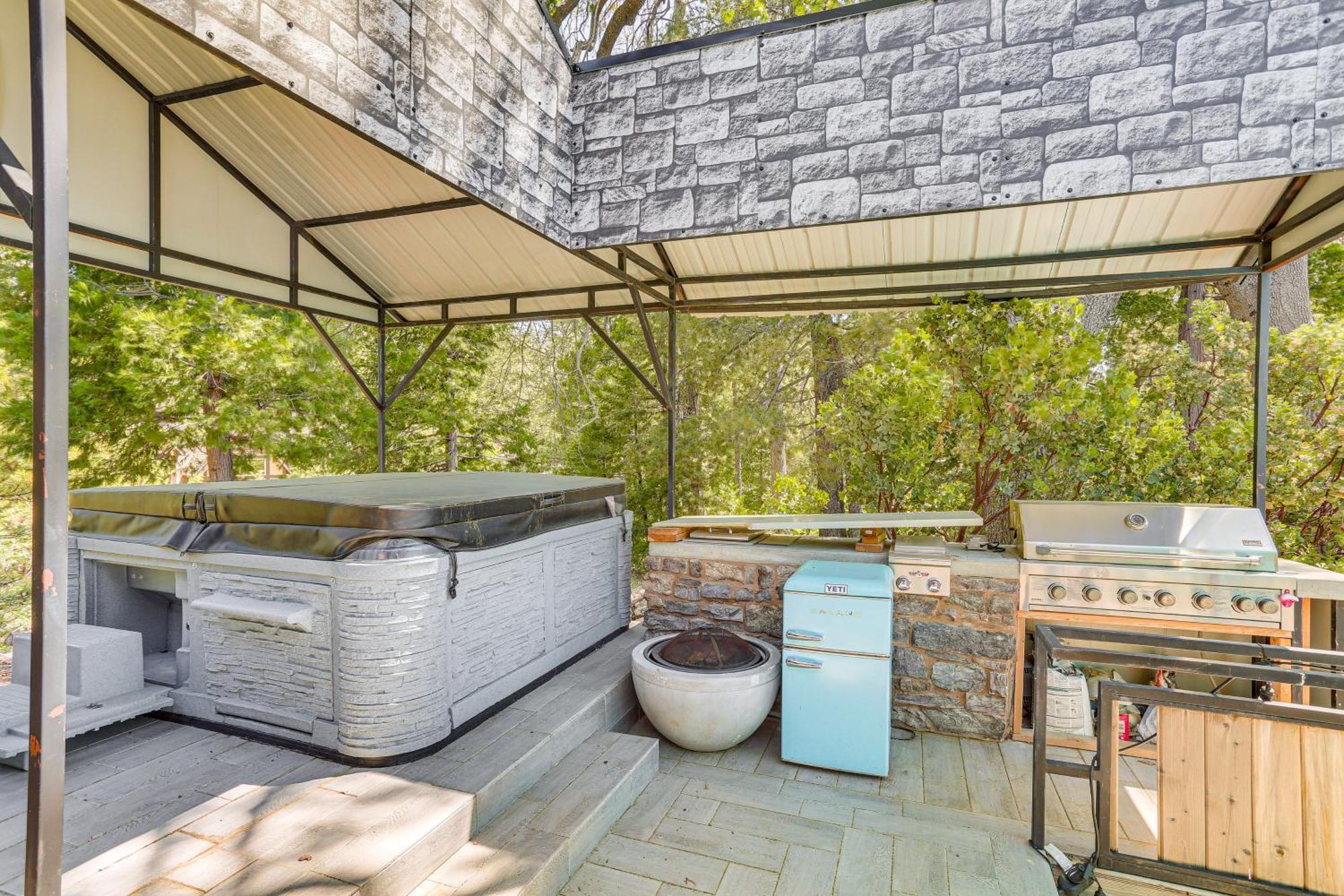 Lake Arrowhead Cabin With Hot Tub And Mountain Views! Exterior foto